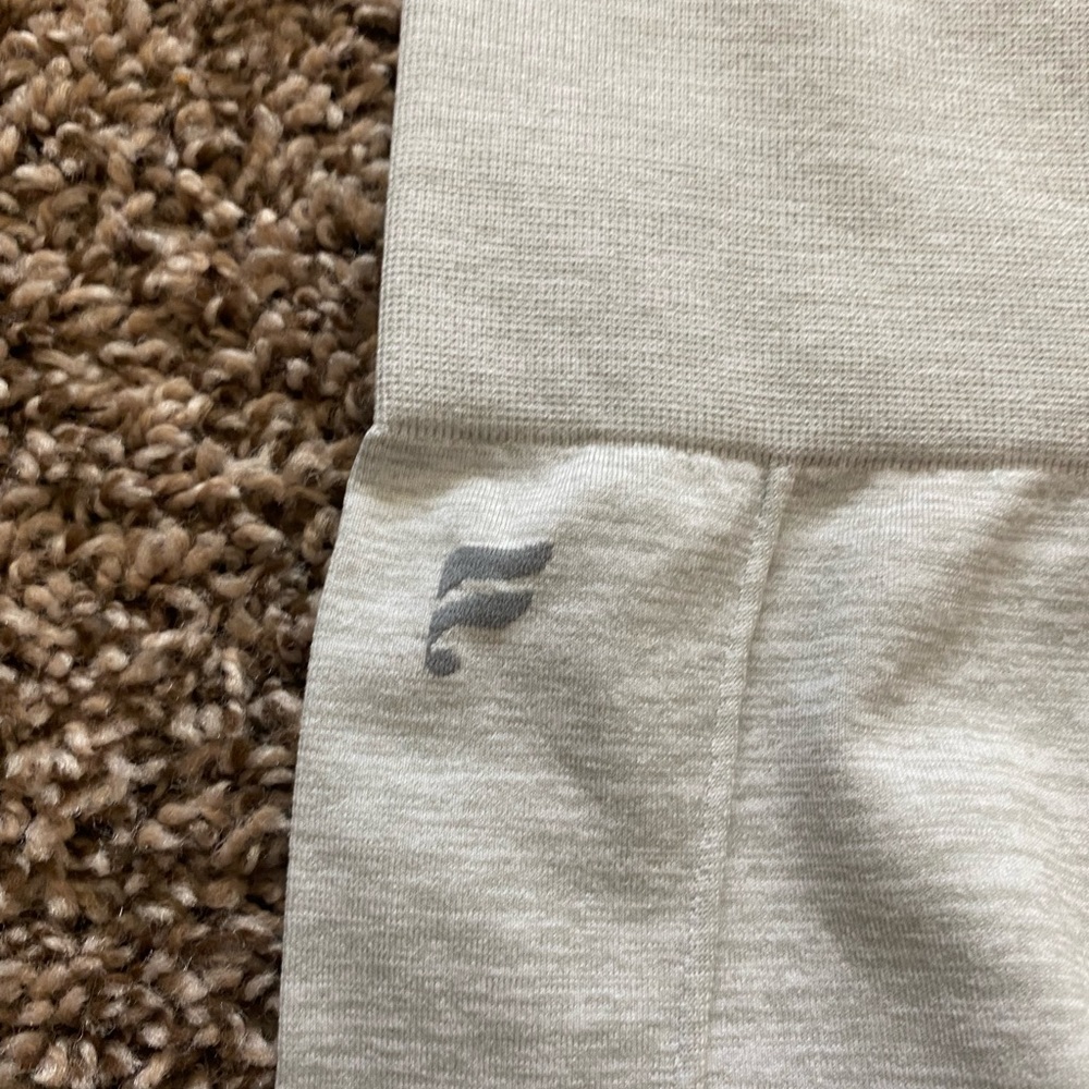 FABLETICS LEGGINGS - Picture 5 of 6